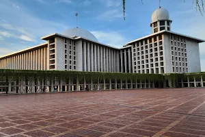 Istiqlal Mosque image