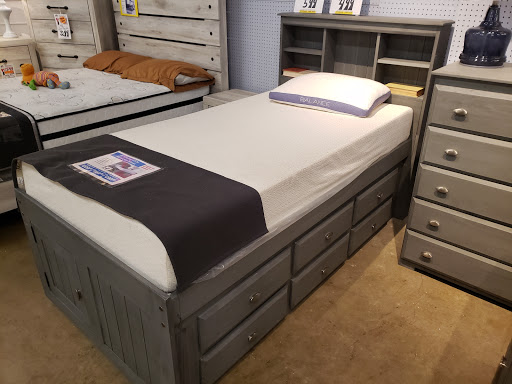 Furniture Store «Total Furniture Warehouse», reviews and photos, 8400 75th St, Kenosha, WI 53142, USA