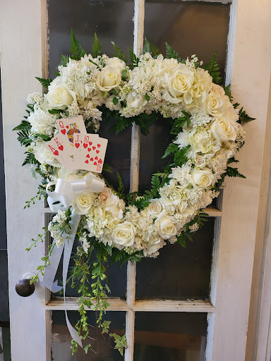 Florist «Foti Flowers At Yuess Gardens», reviews and photos, 406 3rd St, Newburgh, NY 12550, USA