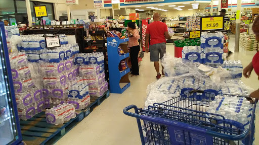 Supermarket «Rowes Supermarket», reviews and photos, 8595 Beach Blvd #329, Jacksonville, FL 32216, USA