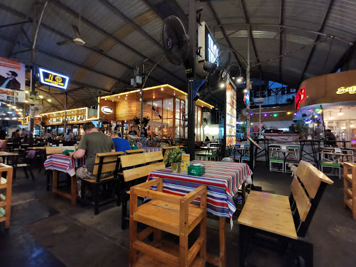 ThaiTownBkk – Casual Dining & Drunk