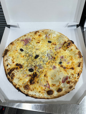 La pizza du Rocher à Vitrolles