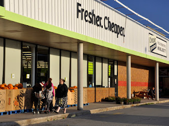 FreshCo North Front & Tracey