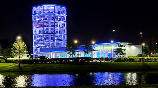 Used Car Dealer «Carvana Orlando», reviews and photos, 2443 W Airport Blvd, Sanford, FL 32771, USA