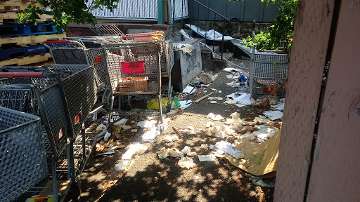 Grocery Store «Grocery Outlet Bargain Market», reviews and photos, 15705 SW 116th Ave, King City, OR 97224, USA