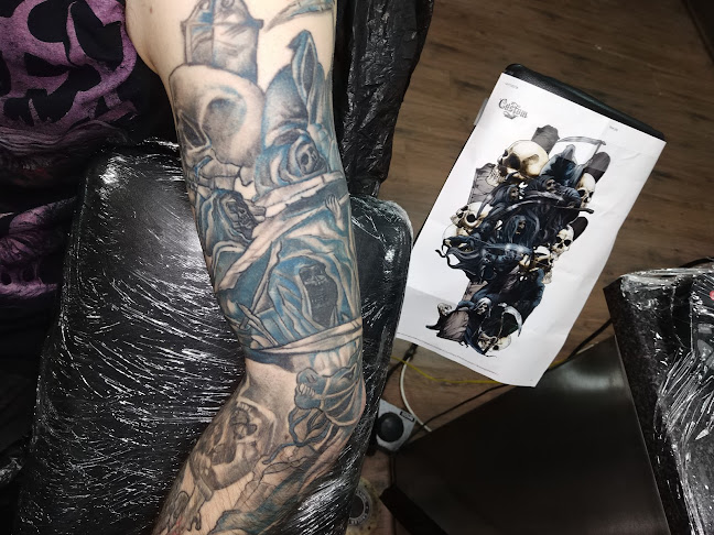 Reviews of Living Colour Tattoo Parlour in Bristol - Tatoo shop