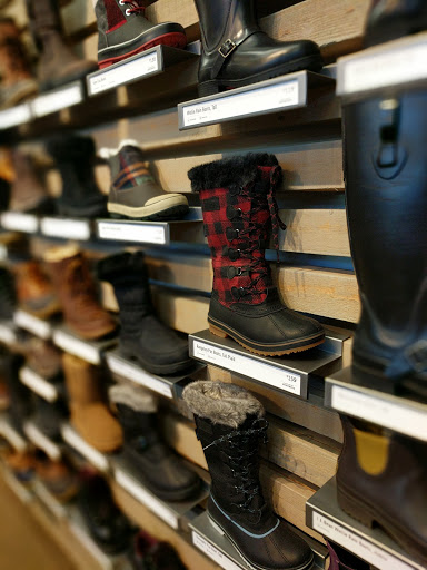 Clothing Store «L.L. Bean», reviews and photos, 280 School St, Mansfield, MA 02048, USA