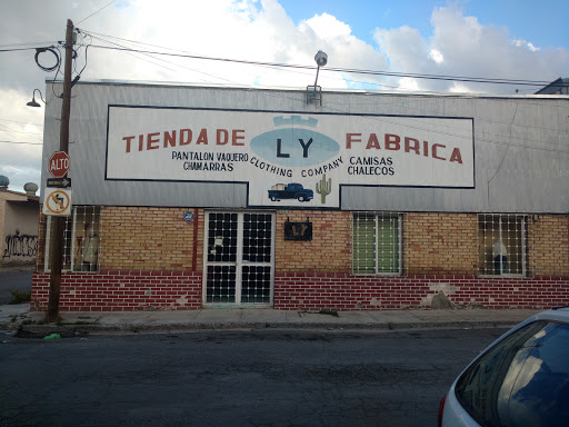 tienda y fabrica de ropa mezclilla LY