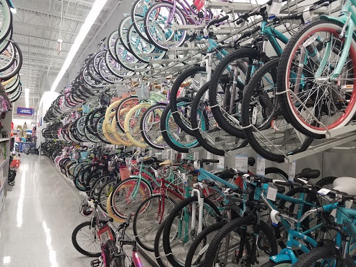 Sporting Goods Store «Academy Sports + Outdoors», reviews and photos, 14260 Manchester Rd, Manchester, MO 63011, USA