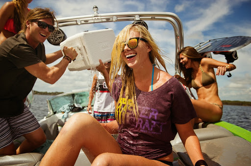 Boat Dealer «Norcal MasterCraft Discovery Bay Mall - Showroom / ProShop», reviews and photos, 1520 Discovery Bay Blvd #200, Discovery Bay, CA 94505, USA