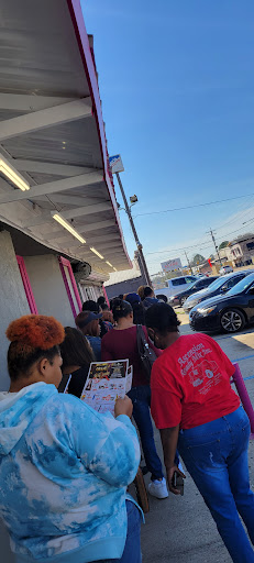 Beauty Supply Store «Dream Hair & Beauty Supply», reviews and photos, 2272 N Foster Dr, Baton Rouge, LA 70806, USA