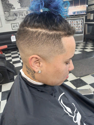 Barber Shop «Yates Barber Shop», reviews and photos, 7339 E Colonial Dr #11, Orlando, FL 32807, USA