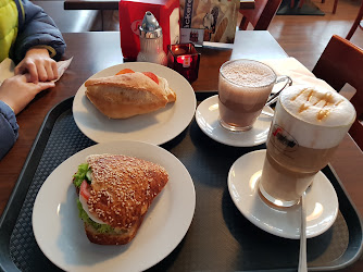 BackFrisch Bäckerei&Café