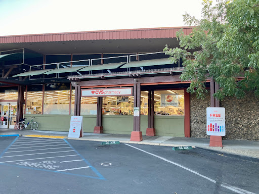 CVS, 455 Center St, Healdsburg, CA 95448, USA, 