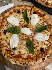 Pizza du PIZZERIA DEL MAESTRO AU FEU DE BOIS à Paris - n°20