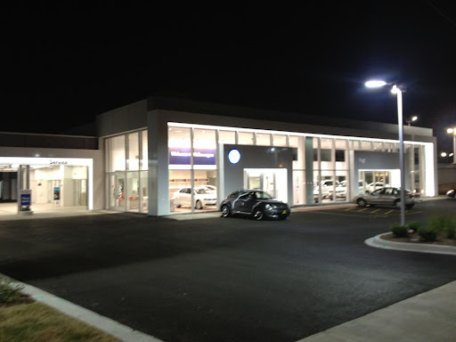 Volkswagen Dealer «Pugi Volkswagen», reviews and photos, 2020 Ogden Ave, Downers Grove, IL 60515, USA