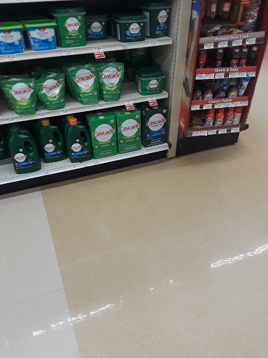 Supermarket «Giant Eagle Supermarket», reviews and photos, 3113 Green Garden Rd, Aliquippa, PA 15001, USA