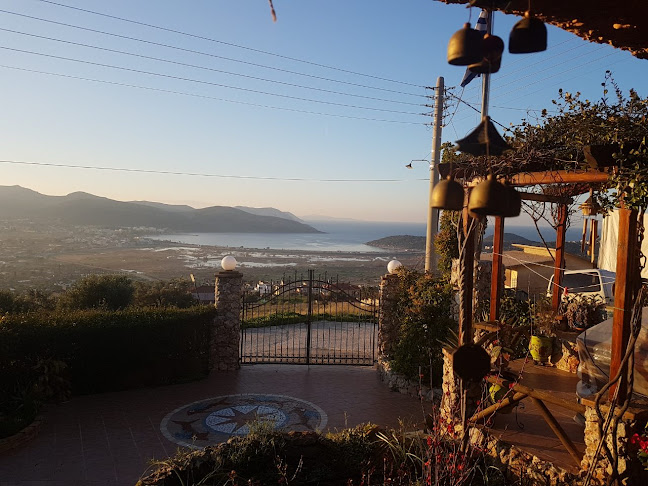 Opinii despre Nadia's Traditional Greek House în Ανάβυσσος - Ξενοδοχείο