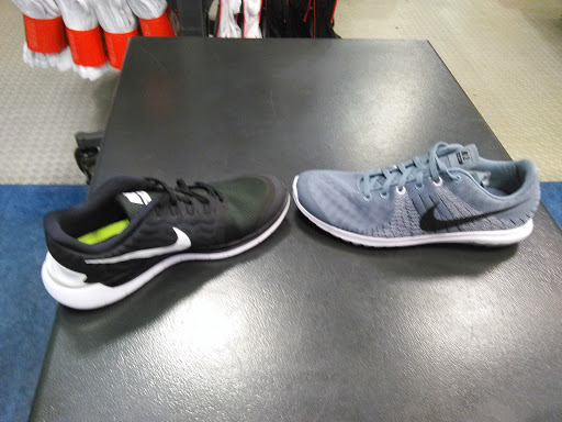 Shoe Store «Foot Locker», reviews and photos, 1465 NW 40th Ave, Lauderhill, FL 33313, USA