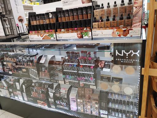 Beauty Supply Store «Super Beauty», reviews and photos, 7710 Landover Rd, Hyattsville, MD 20785, USA