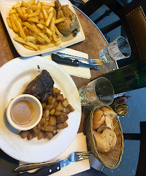 Photo n°54 de Le Ponthieu à Paris ()