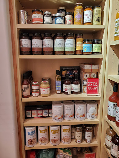 Kitchen Supply Store «Williams-Sonoma», reviews and photos, 13499 S Cleveland Ave #157, Fort Myers, FL 33907, USA