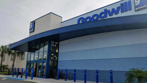 Thrift Store «Goodwill Clearwater Store», reviews and photos, 16494 US Hwy 19 N, Clearwater, FL 33764, USA