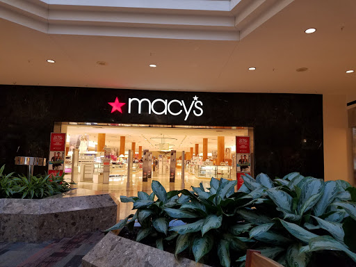 Shopping Mall «The Mall at Tuttle Crossing», reviews and photos, 5043 Tuttle Crossing Blvd, Dublin, OH 43016, USA