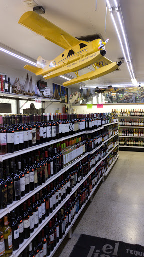 Liquor Store «Sunset Point Liquors», reviews and photos, 2516 Sunset Point Rd, Clearwater, FL 33765, USA