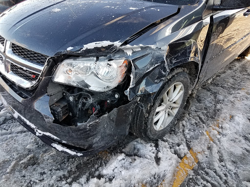 Auto Body Shop «Hamlin Collision Center», reviews and photos, 1527 W Hamlin Rd, Rochester Hills, MI 48309, USA