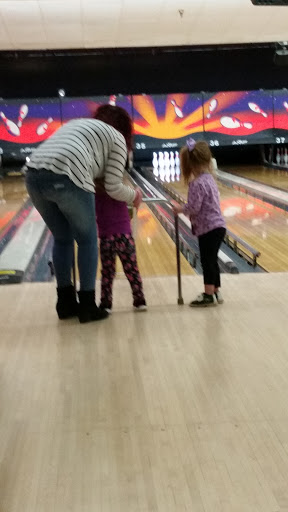 Bowling Alley «AMF Terrace Gardens Lanes», reviews and photos, 1151 Ridgeway Ave, Rochester, NY 14615, USA