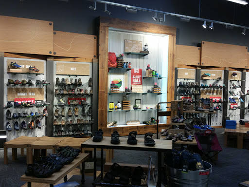 Camping Store «REI», reviews and photos, 7531 North Point Pkwy, Alpharetta, GA 30022, USA