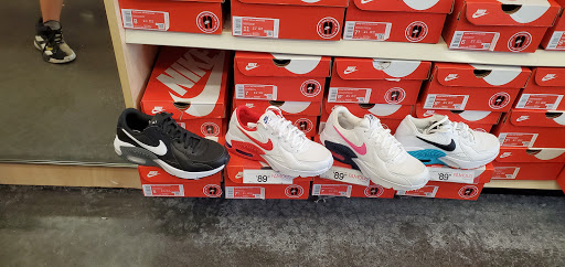 Shoe Store «Famous Footwear», reviews and photos, 1102 Massachusetts Ave, Boston, MA 02125, USA