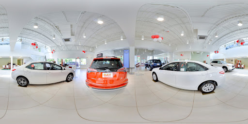 Toyota Dealer «Day Toyota», reviews and photos, 1110 Clairton Blvd, Pleasant Hills, PA 15236, USA