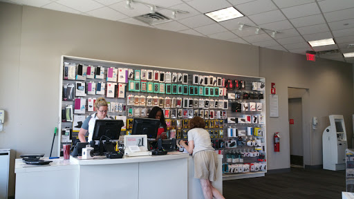 Cell Phone Store «Verizon», reviews and photos, 29024 Gratiot Ave, Roseville, MI 48066, USA