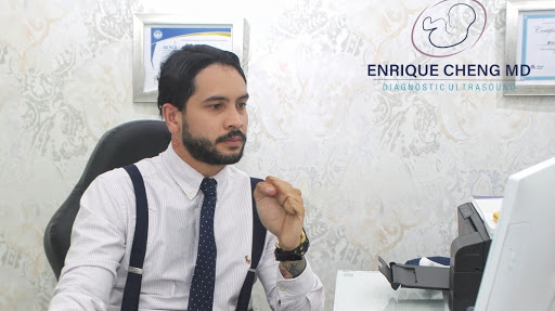 Dr. Enrique Cheng Forero | Ginecólogo en Cartagena | Especialista en Ginecología y Obstetricia | Ecografias.