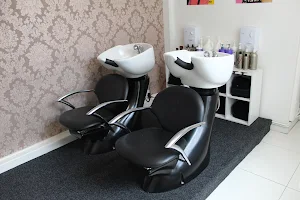 teddie's hairdressing and beauty image