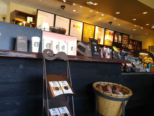 Coffee Shop «Starbucks», reviews and photos, 2433 Main St, Tupelo, MS 38801, USA