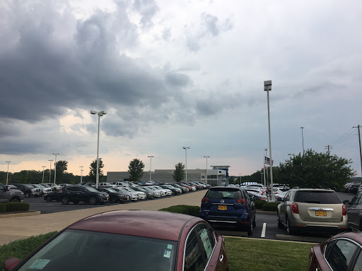 Car Dealer «St Charles Automotive», reviews and photos, 5601 Veterans Memorial Pkwy, St Peters, MO 63376, USA