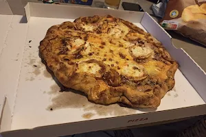 Pizza Gégé image