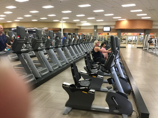 Gym «LA Fitness», reviews and photos, 18679 Devonshire St, Northridge, CA 91324, USA