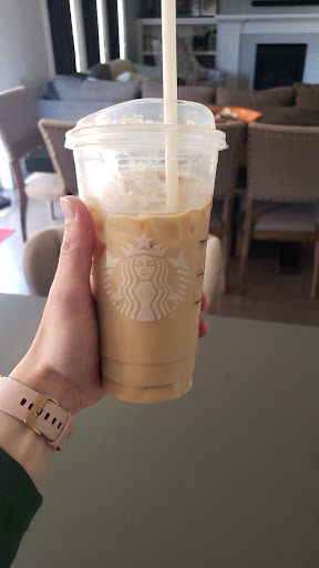 Coffee Shop «Starbucks», reviews and photos, 5660 Commercial St SE, Salem, OR 97306, USA