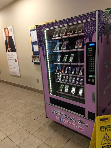 Outlet Mall «Tanger Outlet Commerce», reviews and photos, 800 Steven B Tanger Blvd, Commerce, GA 30529, USA