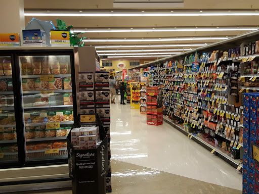 Grocery Store «Safeway», reviews and photos, 7301 Greenback Ln, Citrus Heights, CA 95621, USA
