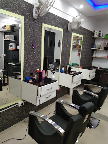 Men´s Glow Salon Bengaluru, Sompura