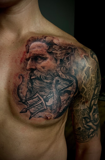 Find tattoo ideas crown for your next unique tattoo in Brunswick at Brunswick Tattoo Company