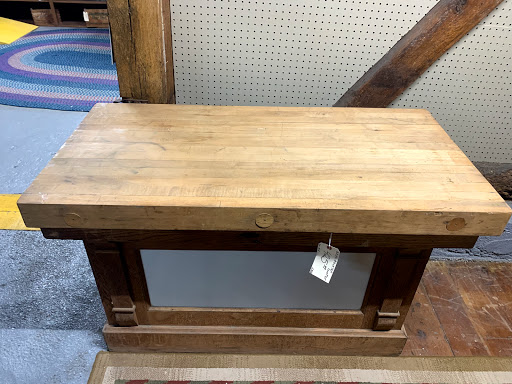 Used Furniture Store «GRQ Used Furniture», reviews and photos, 14129 Kutztown Rd, Fleetwood, PA 19522, USA