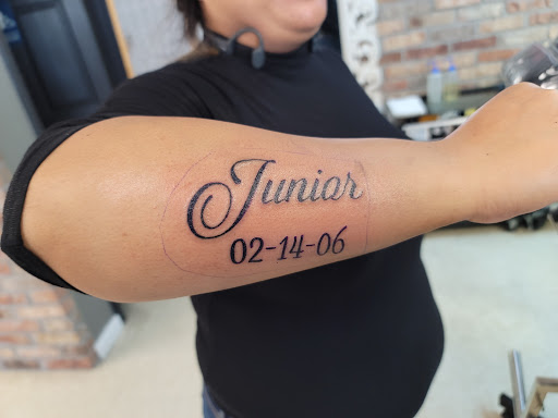 Tattoo Shop «Calaveras Tattoo Studio», reviews and photos, 1510 S Fort Hood St, Killeen, TX 76542, USA