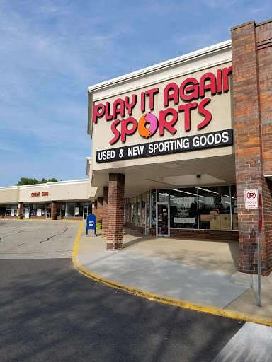 Sporting Goods Store «Play It Again Sports - Schaumburg , IL», reviews and photos, 1127 S Roselle Rd, Schaumburg, IL 60193, USA