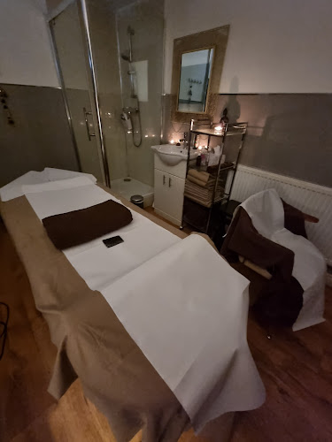 Reviews of Ayurveda Retreat in Reading - Massage therapist